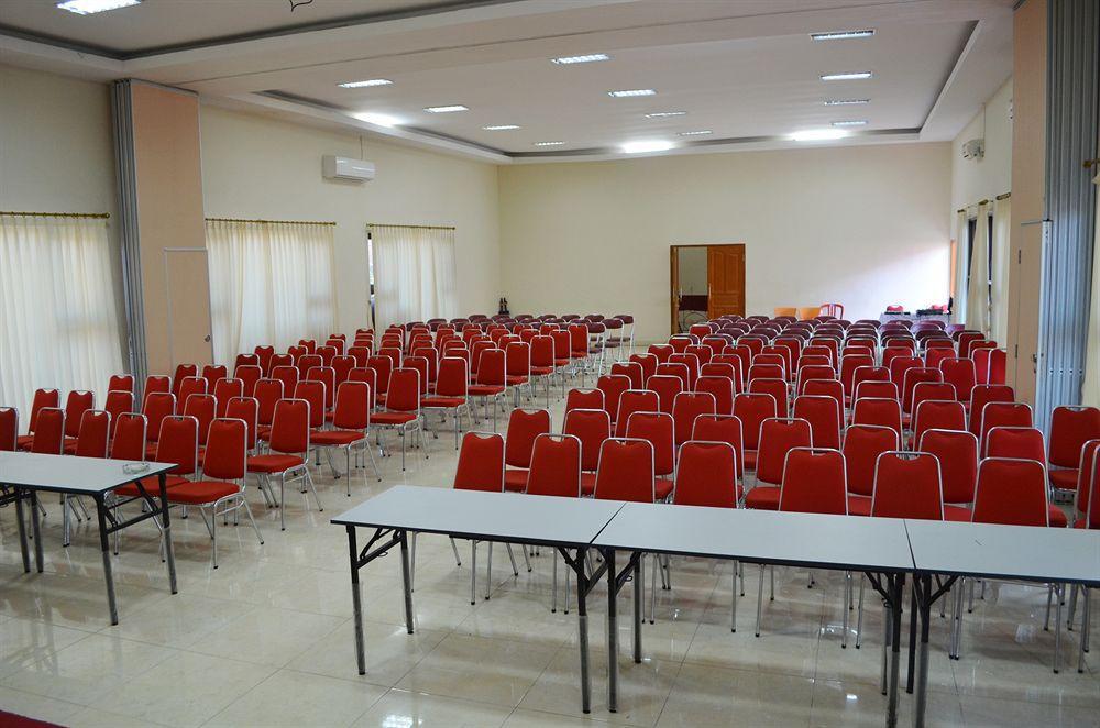Troppo Zone Puri Rama Resort Kuta Legian  Ngoại thất bức ảnh