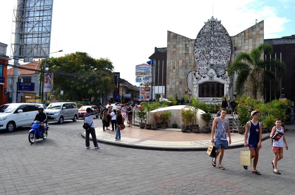 Troppo Zone Puri Rama Resort Kuta Legian  Ngoại thất bức ảnh